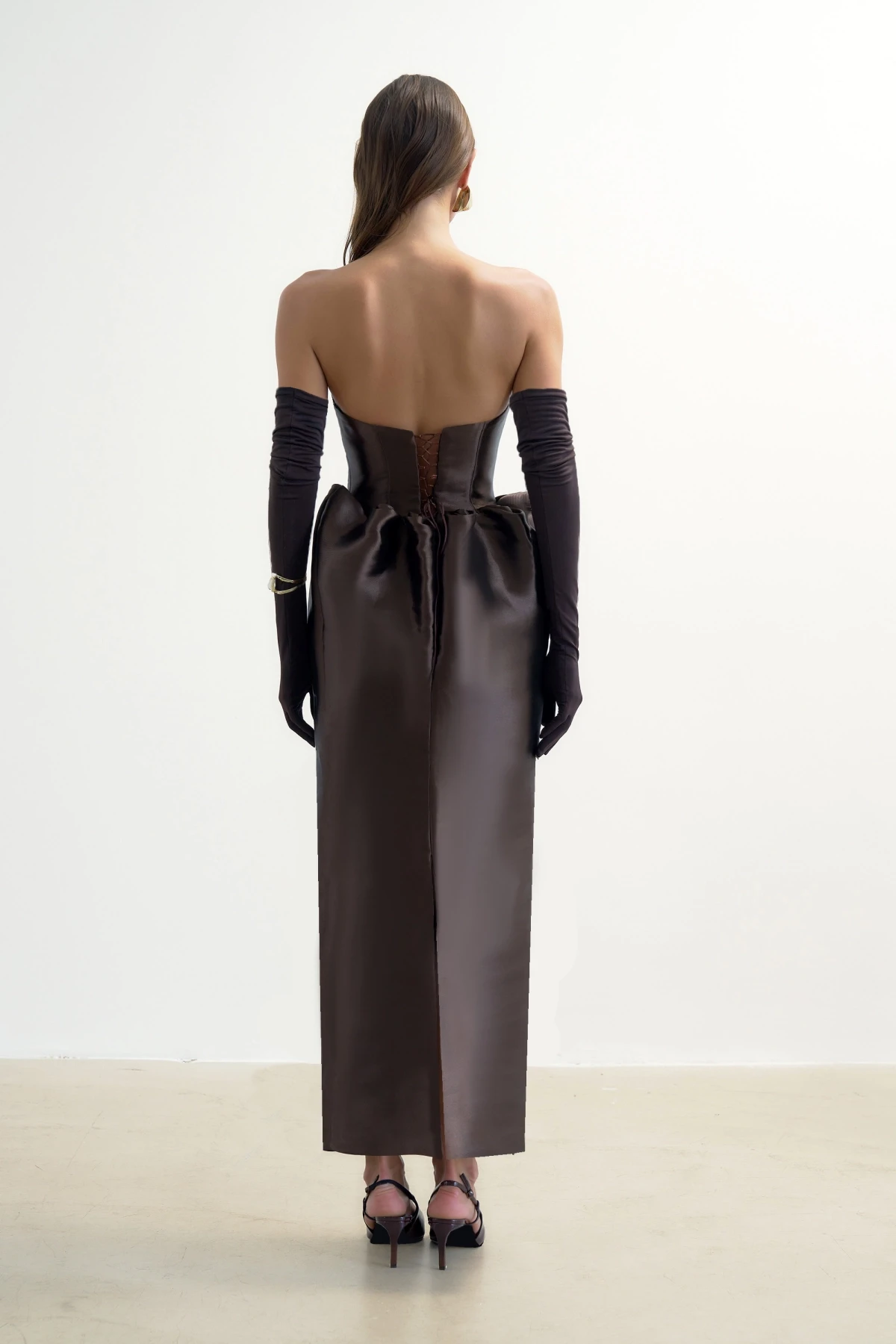 BROWN CORSETED MIDI DRESS WITH BALLOON-SKIRT DETAIL