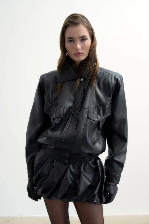 BLACK LEATHER ASYMMETRICAL BALLOON SKIRT