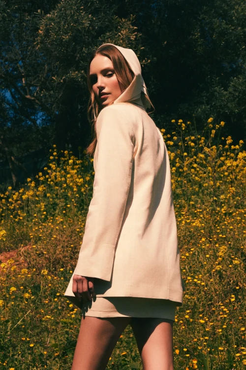 BEIGE LINEN JACKET AND SKIRT SET WITH BUCKLE DETAIL