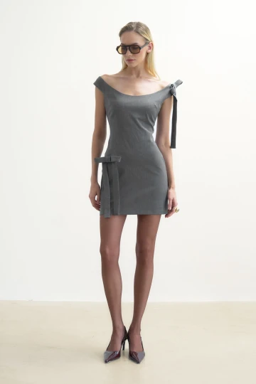 GRAY BOAT-NECK MINI DRESS WITH BOW DETAIL