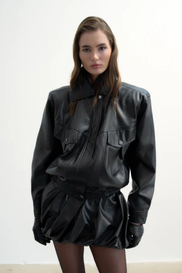 BLACK LEATHER JACKET